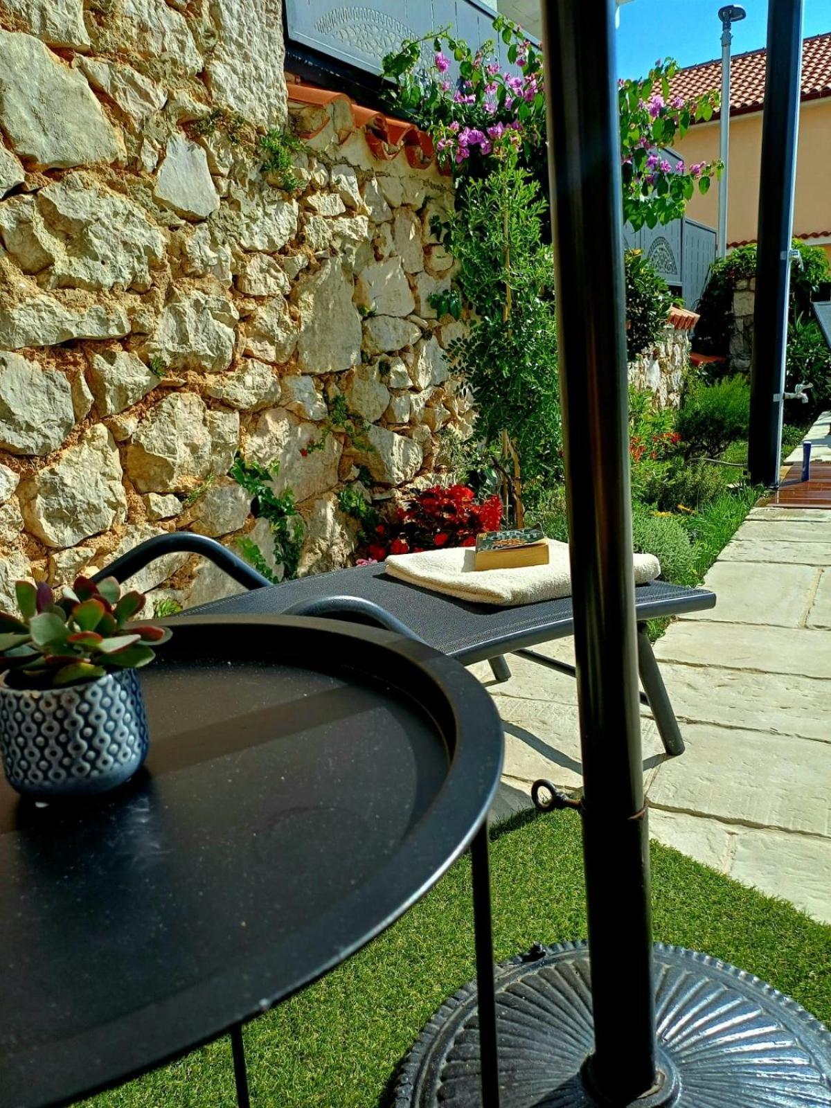Vintage Residence Dramalj, Pool Self-Use Exterior photo